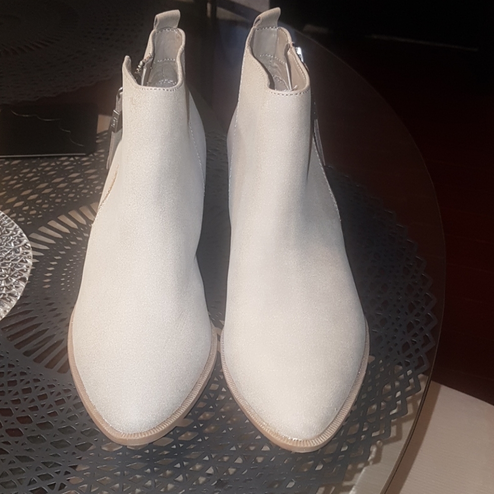 Sam Edelman booties size 8